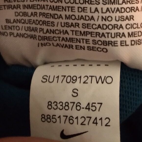 Vintage Nike Spell Out Logo Sweat Shorts - Picture 8 of 8